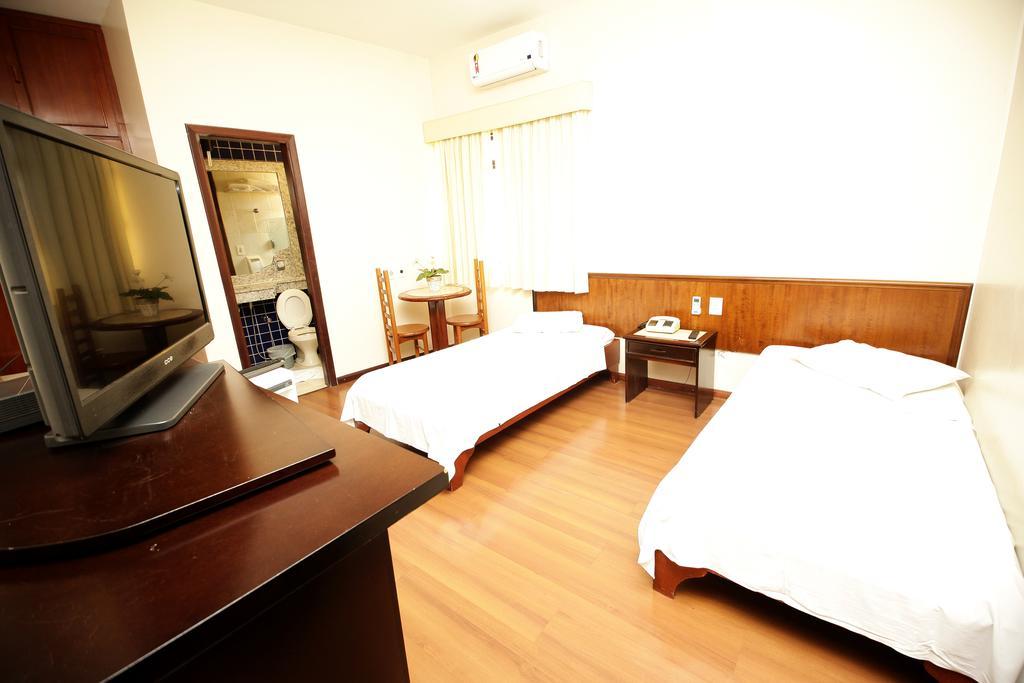 Galatas Central Hotel 파투스 지 미나스 외부 사진