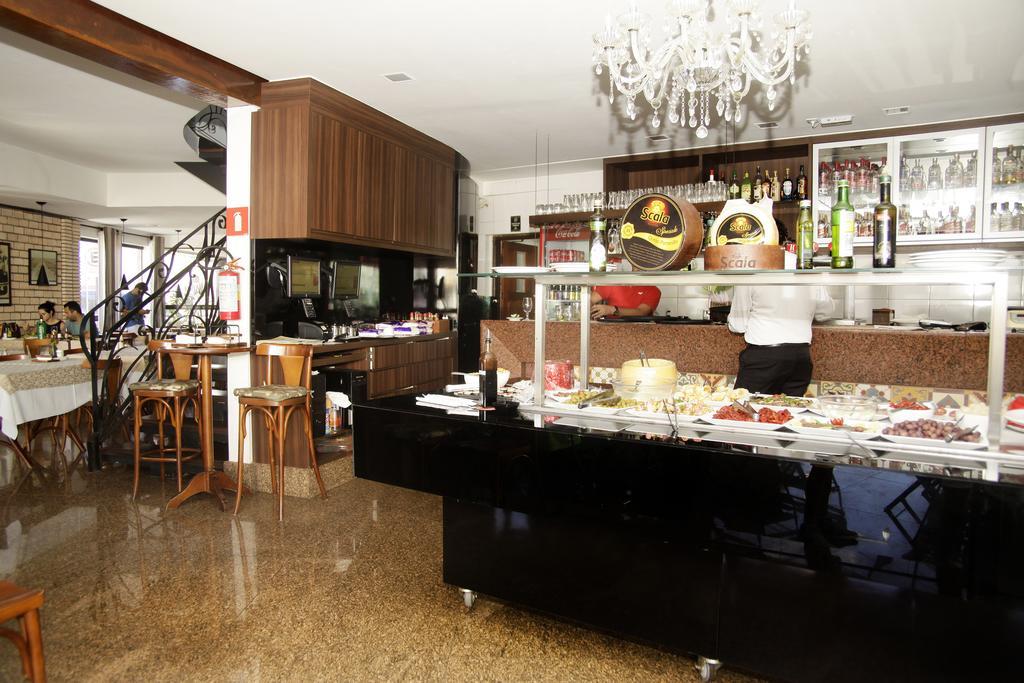 Galatas Central Hotel 파투스 지 미나스 외부 사진